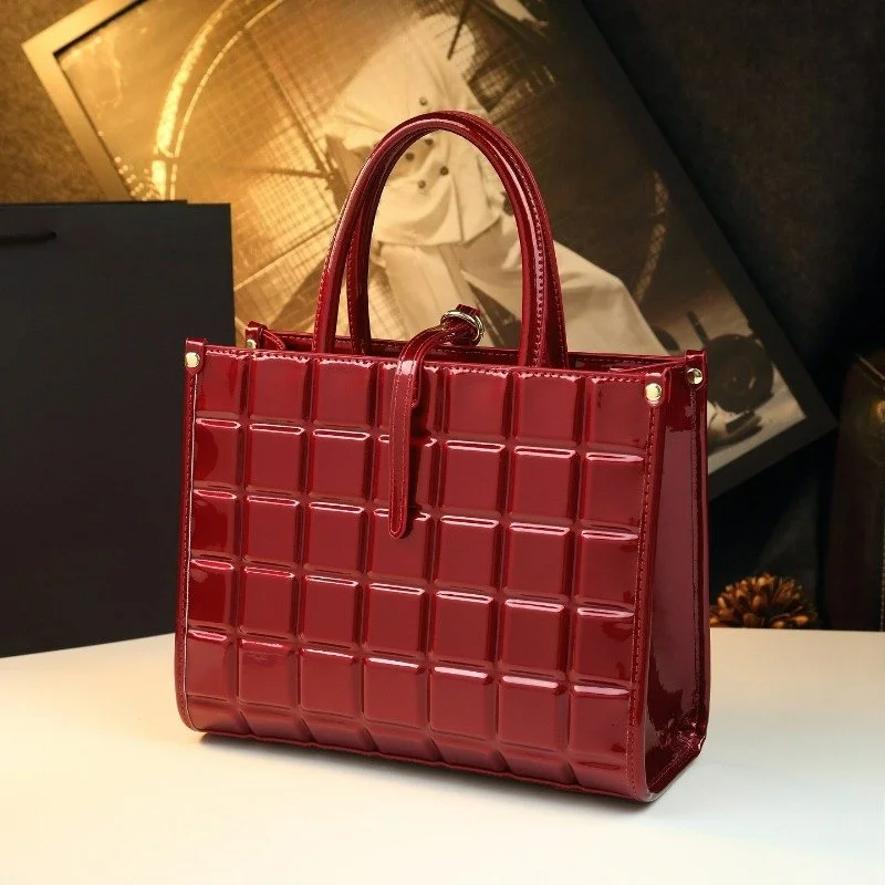 Elegant Diamond Pattern Single-Shoulder Crossbody Bag for Women