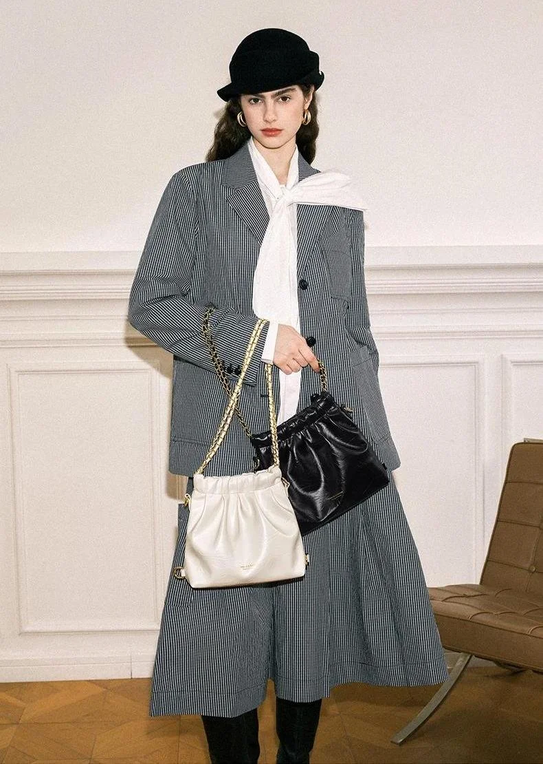 Small PU Leather Crossbody Bucket Bag with Gold-Tone Chain Strap