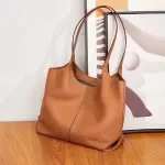 Women's Elegant Versatile Leather Tote Shoulder & Crossbody Handbag