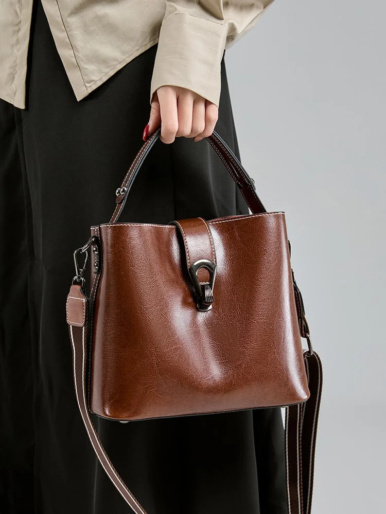 Women’s Genuine Leather Retro Shoulder Bag - Stylish Bucket Crossbody Handbag