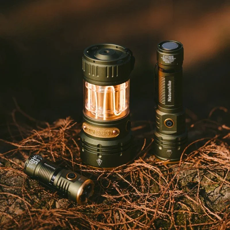 High Power LED Camping Flashlight 2800lm Waterproof Ultra-Light 820ft Range
