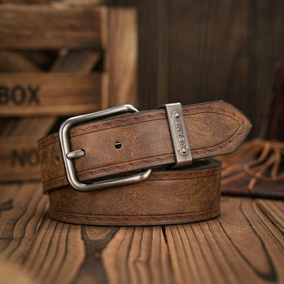 Unisex Vintage Western PU Leather Belt with Alloy Buckle