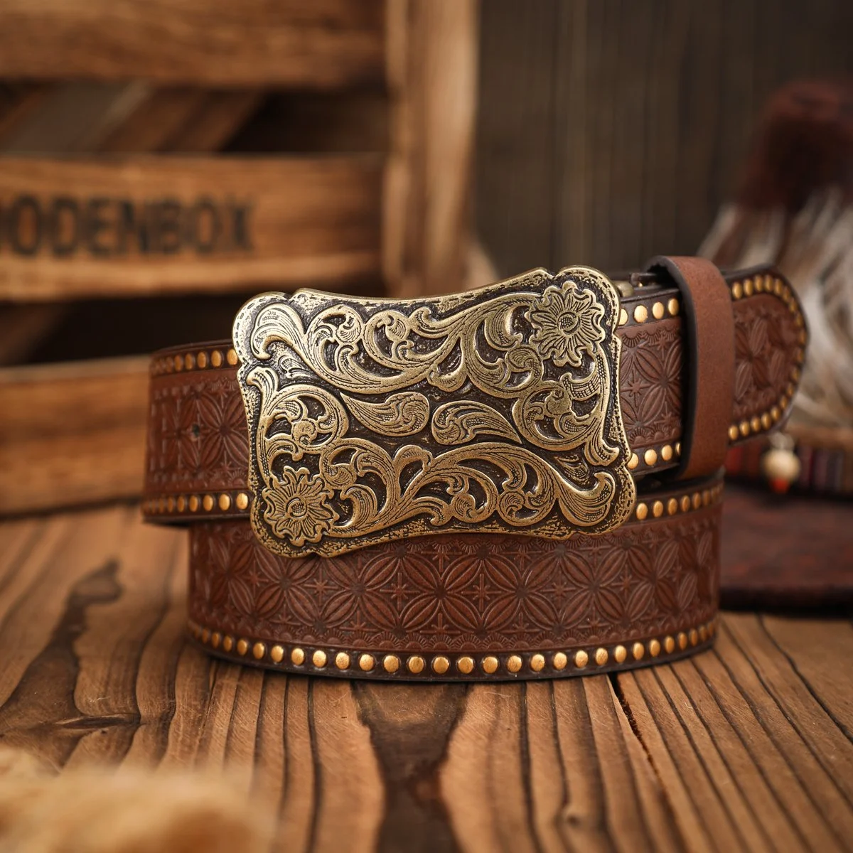Retro Western Metal Buckle PU Belt for Men & Women