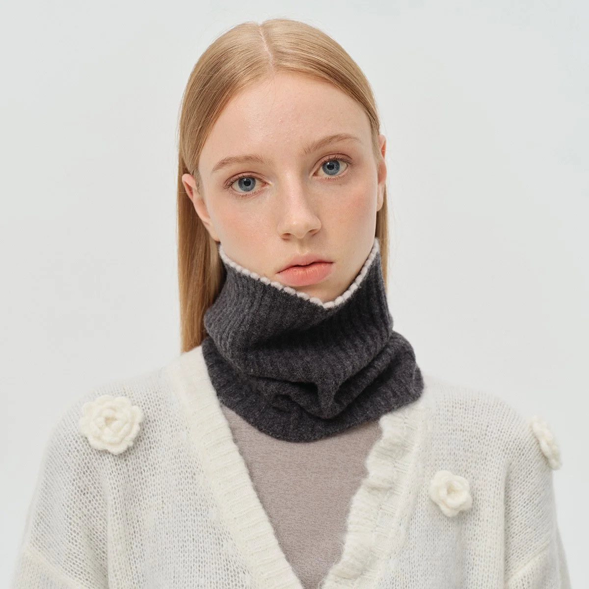Women’s 100% Wool Pearl-Edge Knitted Neck Collar Scarf