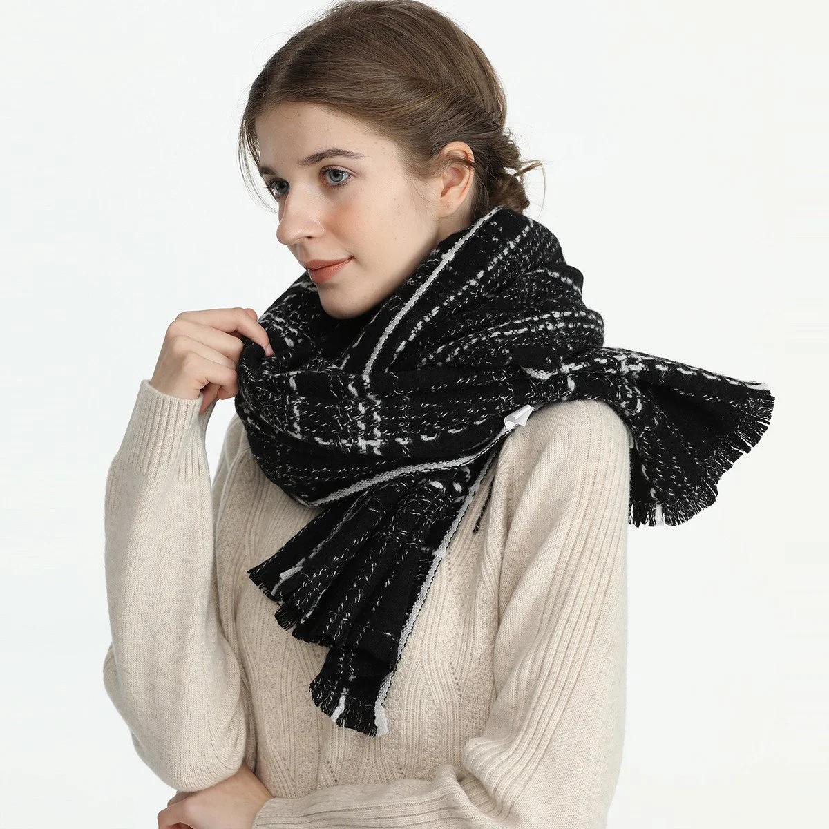 Luxury Winter Plaid Pashmina Scarf with Tassels for Women