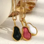 Baroque Pearl Pendant Necklace - Stainless Steel PVD Gold Plated Women's Jewelry