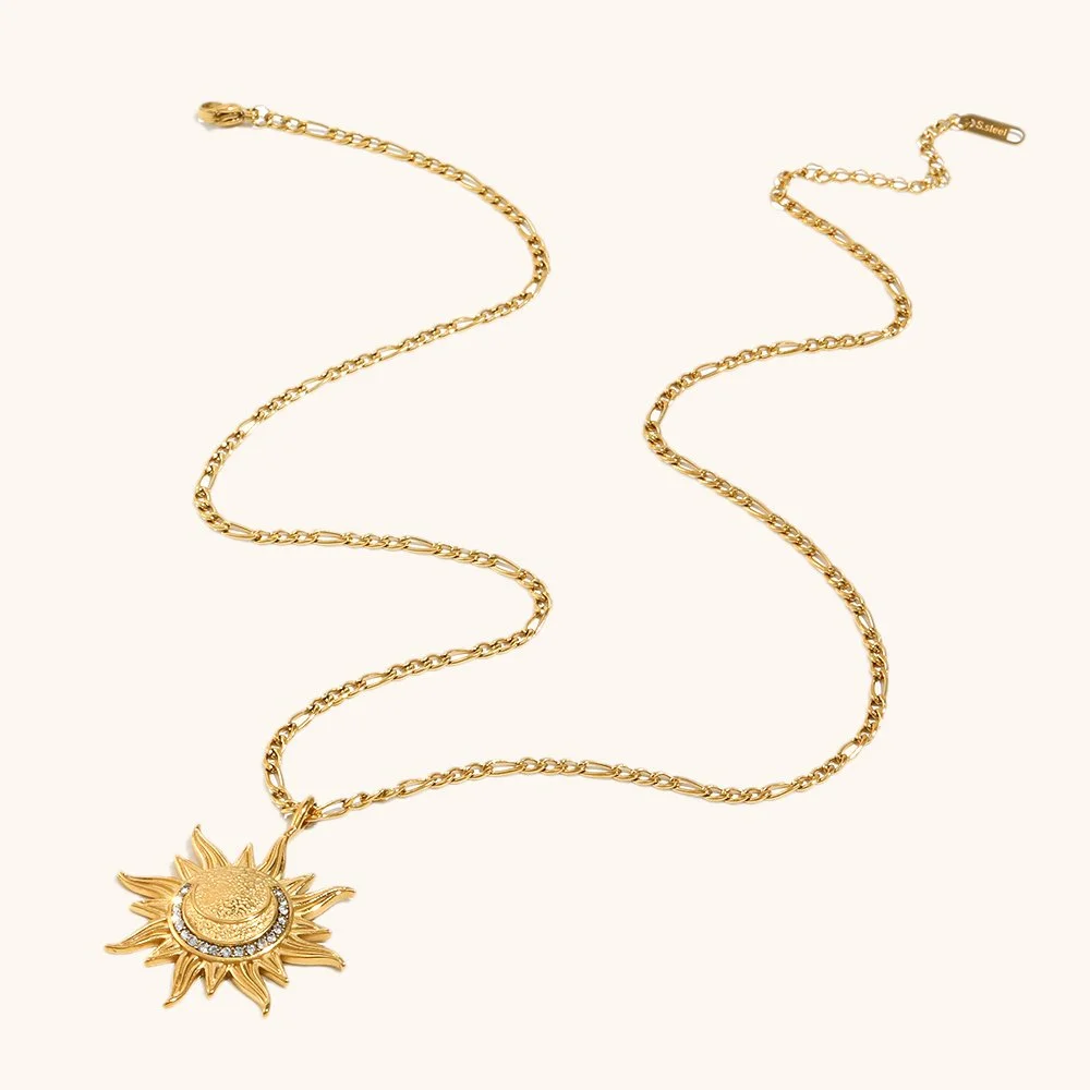 Retro Sun Pendant Gold-Plated Stainless Steel Necklace for Women