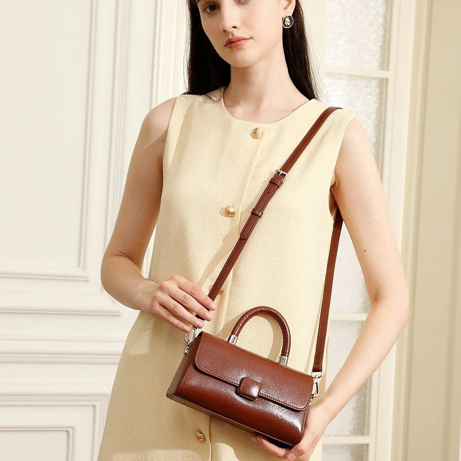 Genuine Leather Women’s Crossbody Shoulder Bag – Minimalist Luxury Style