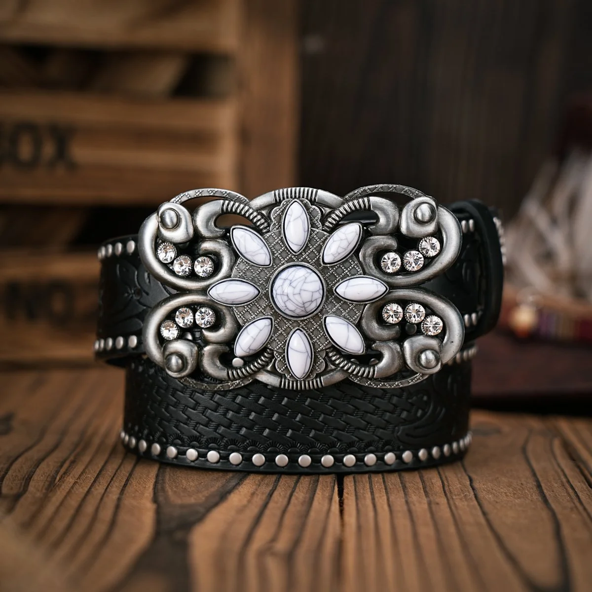 Vintage Floral Buckle PU Leather Denim Belt for Men & Women