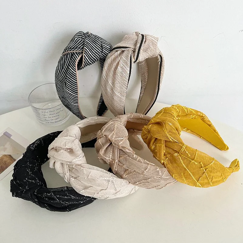 Wide Knot Headband for Women – Chic Casual Hair Accessory