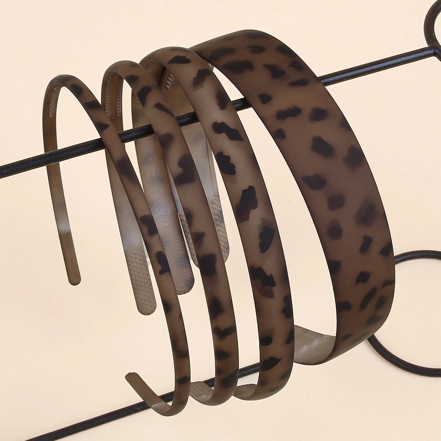 4-Pack Fashion Leopard Print Headbands with Teeth