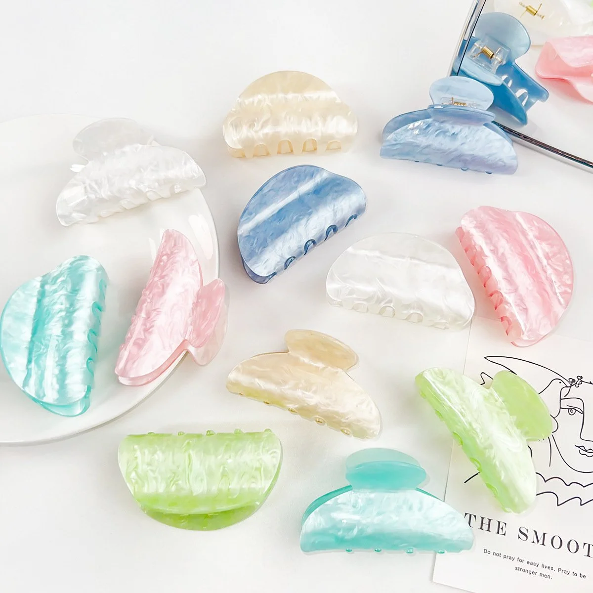 Classic Light Color Medium Hair Claw Clip