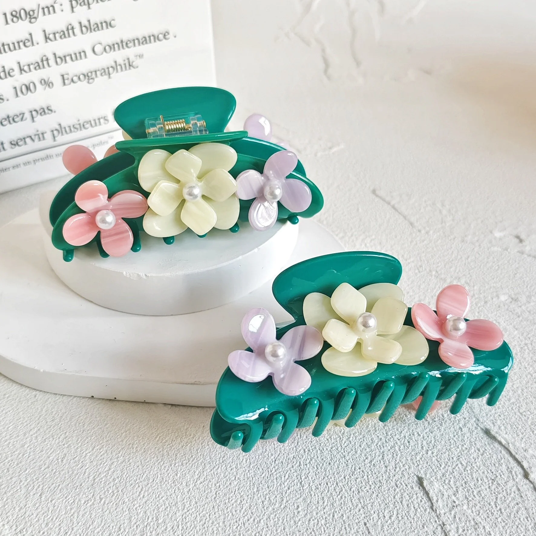 Elegant Pearl Flower Hair Claw Clip