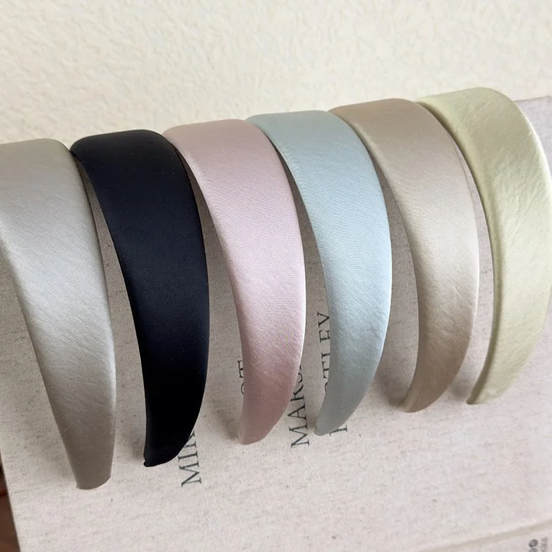 Elegant Pearlescent Satin Wide Headband for Women – Retro Chic Hair Hoop