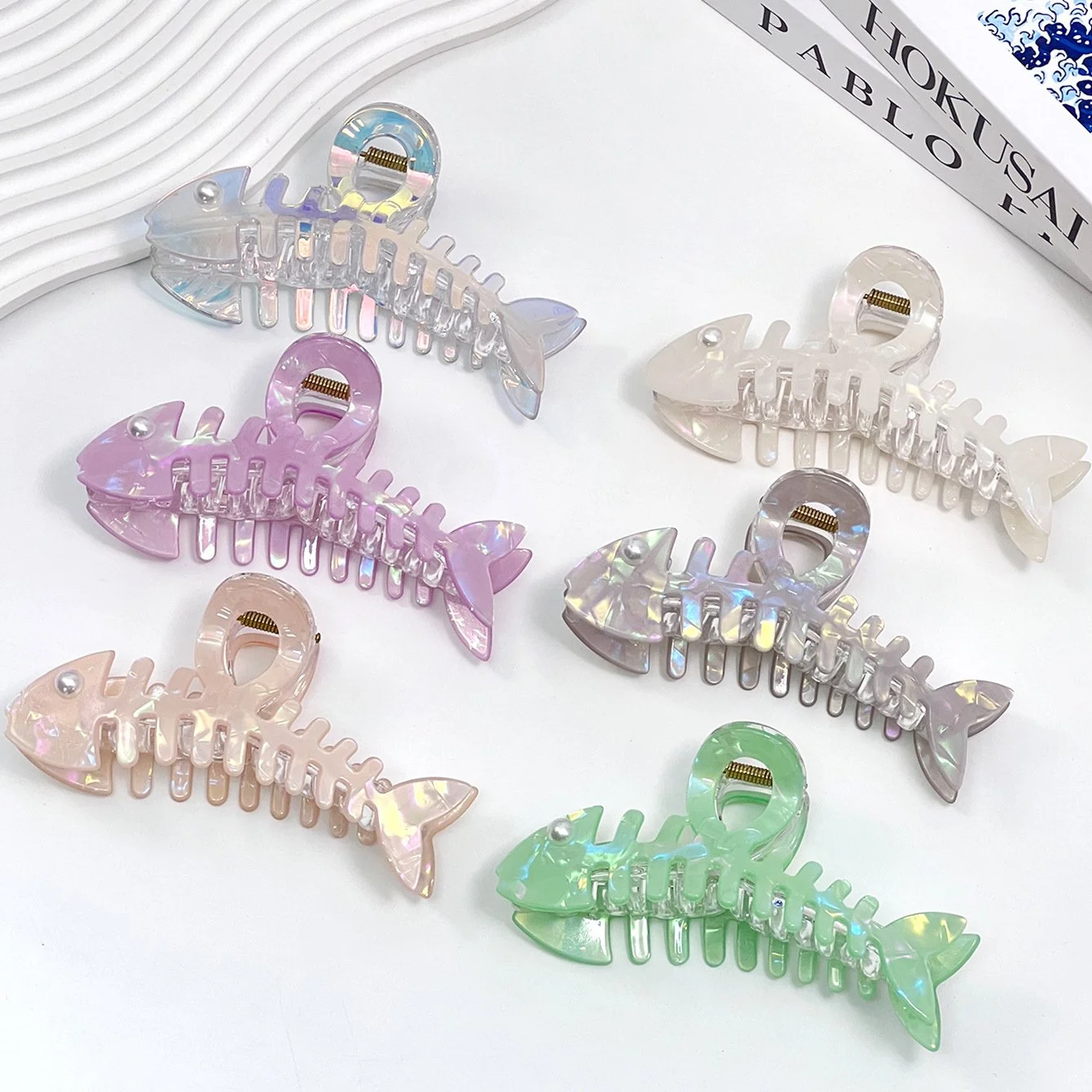 Large Gradient Fishbone Hair Claw Clip