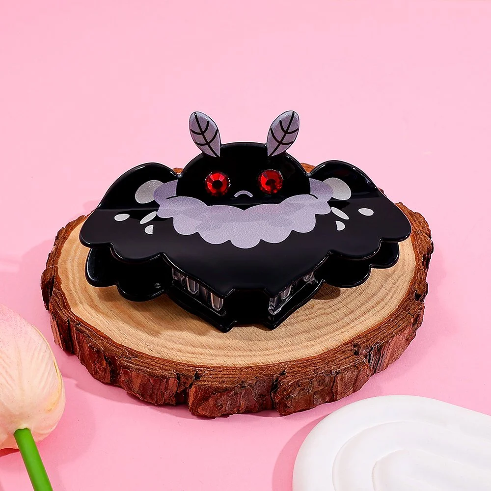 Cartoon Bat Hair Clip - Cute and Stylish Accessory for Every Occasion