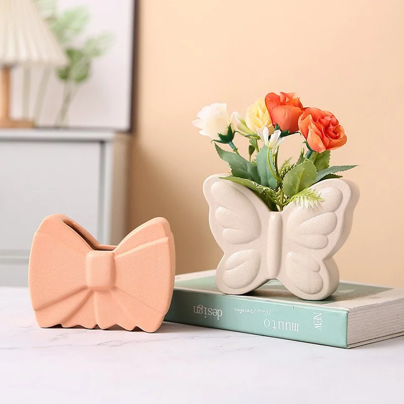 Ceramic Bow Vase