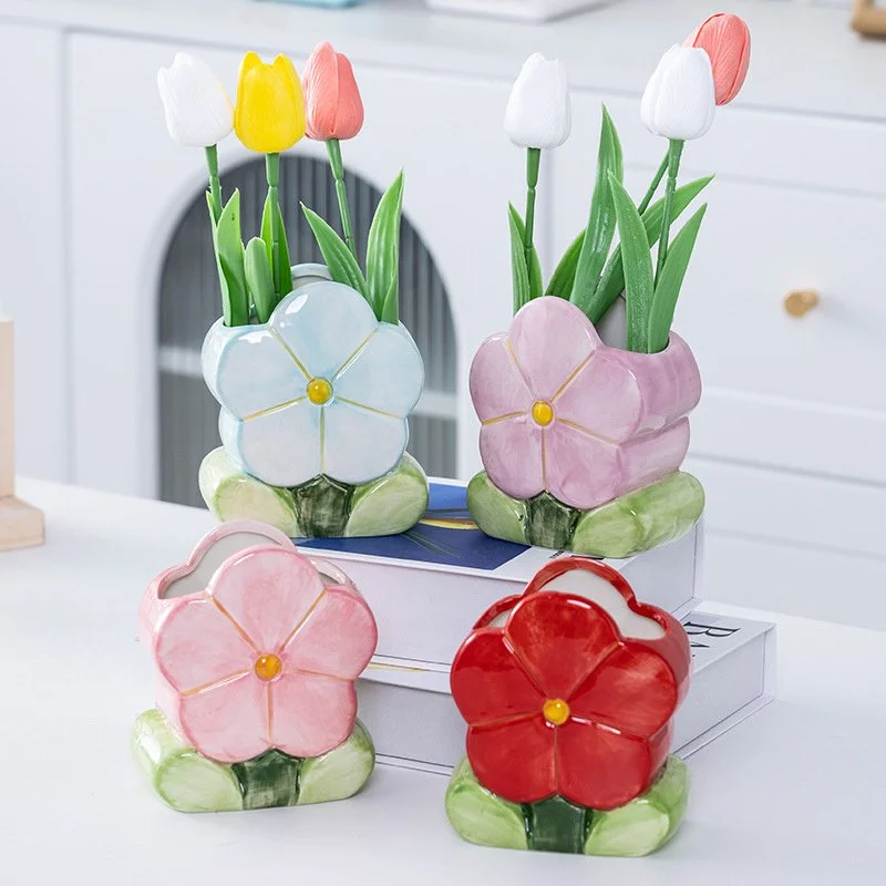 Flower-Shaped Ceramic Vase for Tabletop & Home Décor