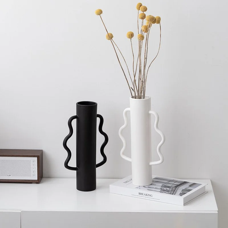 Black Ceramic Wave Edge Vase with Handle – Modern Tabletop Decoration