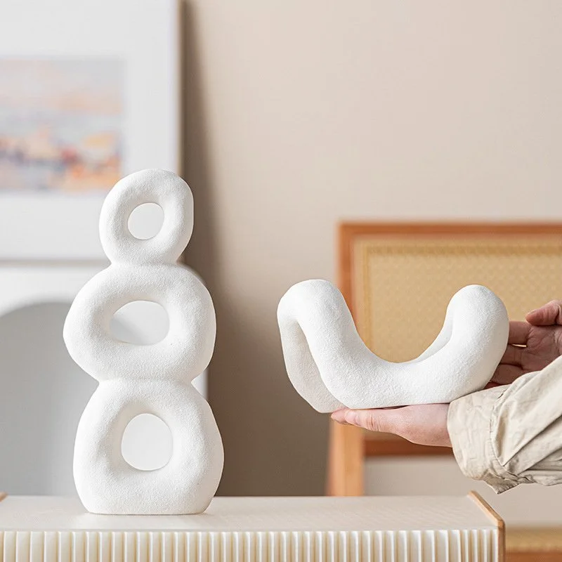 Ceramic Abstract Curved Pipe Figurine – Modern Geometric Home Décor