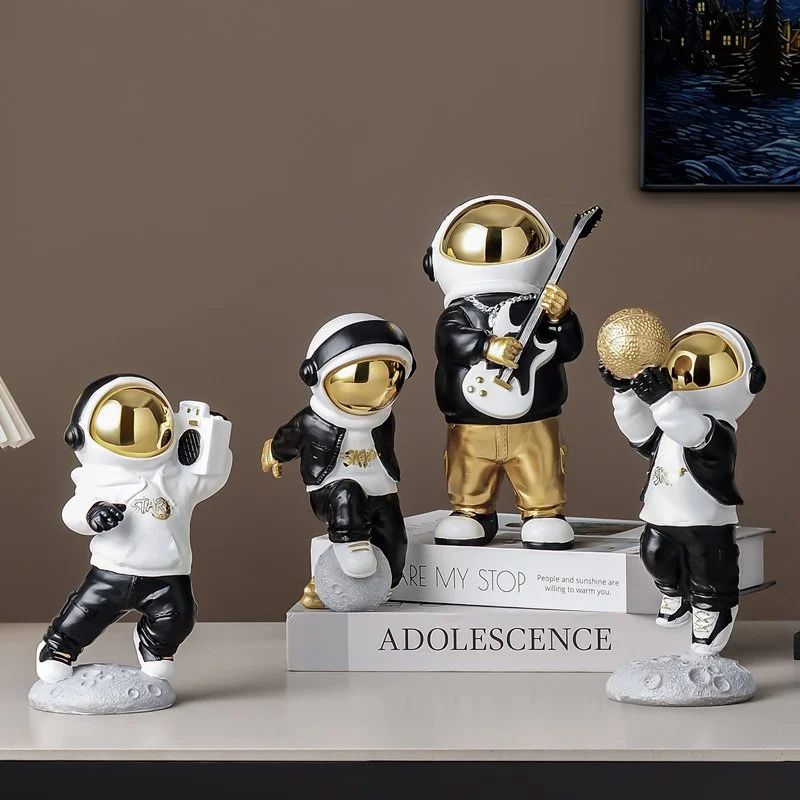 Nordic Astronaut Resin Figurine Night Light