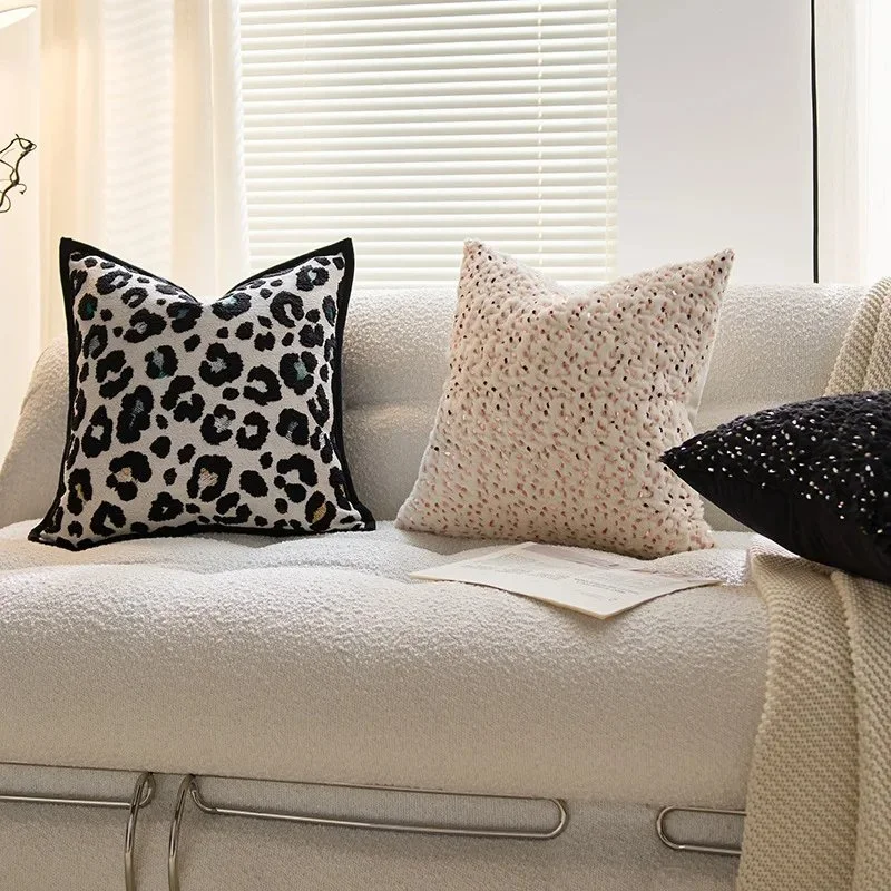 Nordic Black & White Plush Jacquard Cushion Cover with Sequin Texture