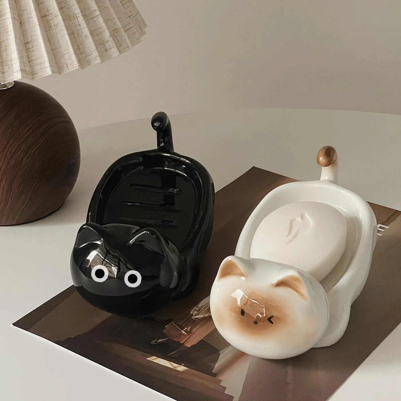 Cartoon Cat Ceramic Soap Dish with Drainage
