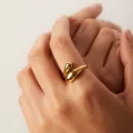 Golden Feather Design Adjustable Ring - Elegant Women's Fashion Jewelry