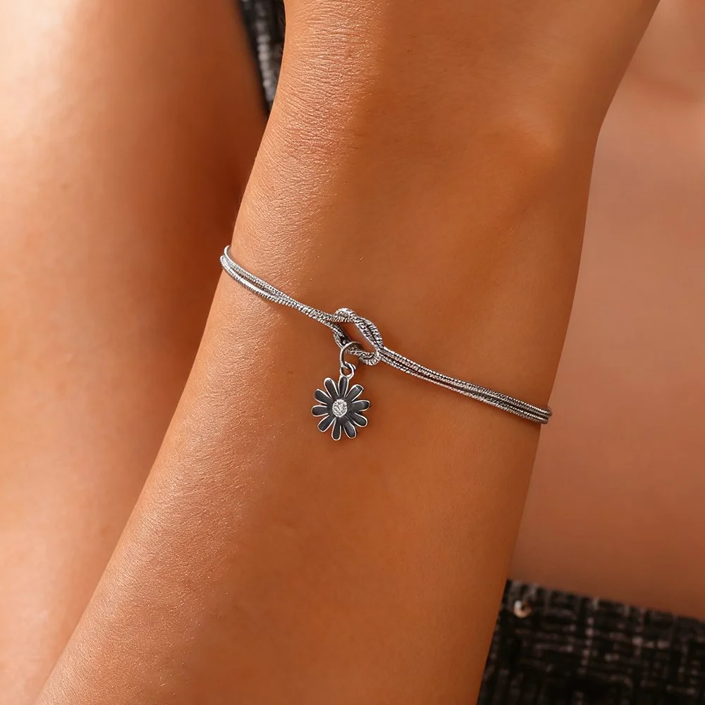 Elegant Enamel Flower Love Knot Bracelet for Women – Gold & Steel Adjustable Charm