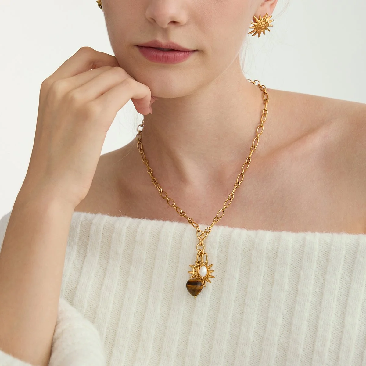 Vintage Heart Tiger Eye & Pearl Pendant Necklace – 18K Gold Plated