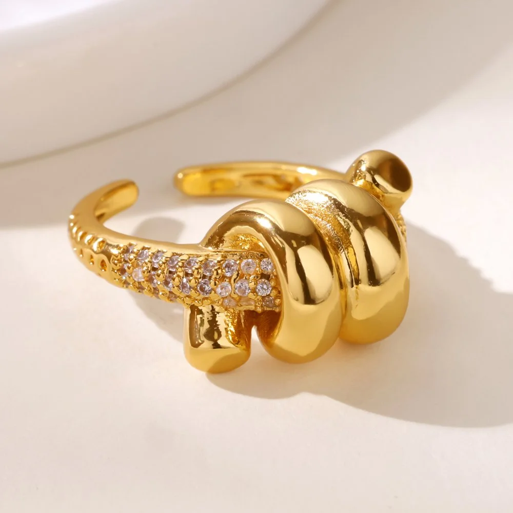 Twisted Geometric Zirconia Ring for Women