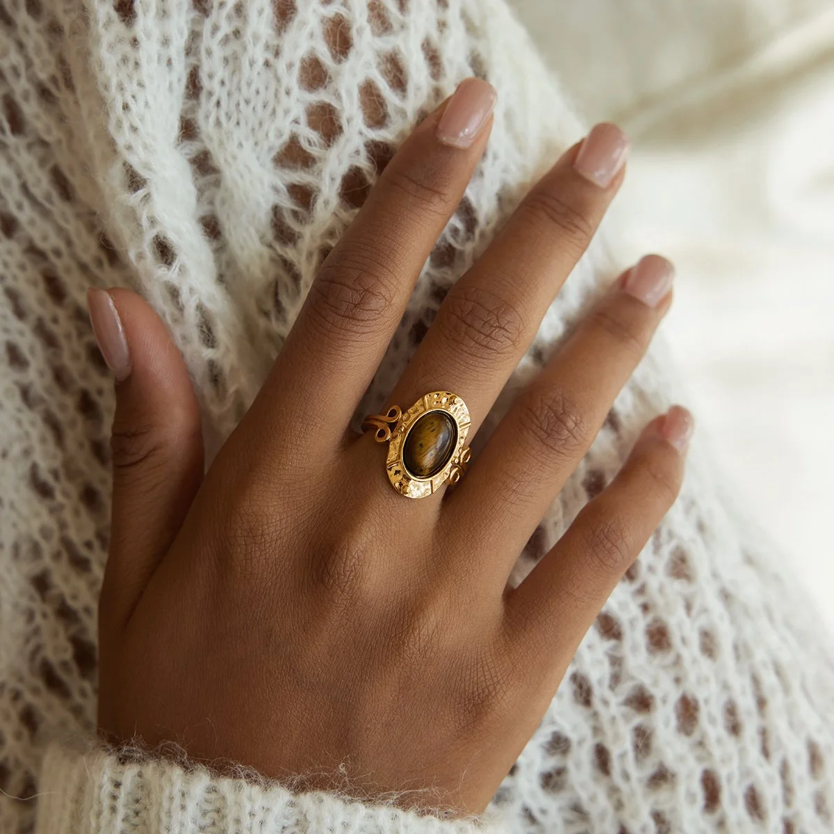 Trendy Oval Tiger Eye Hammered Gold Ring for Women