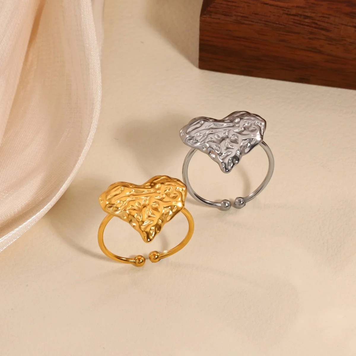 Vintage Stainless Steel Heart Ring for Men and Women – Gold Adjustable Finger Ring