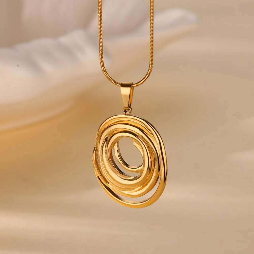Gold Hollow Geometric Oval Pendant Necklace for Women - Trendy Stainless Steel Jewelry