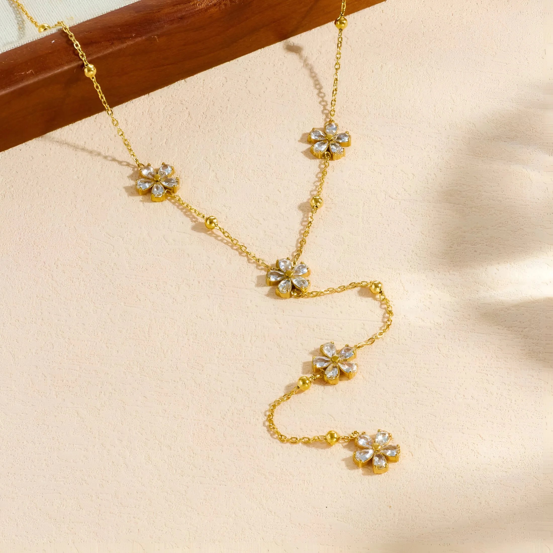 Elegant White Zircon Flower Pendant Necklace for Women