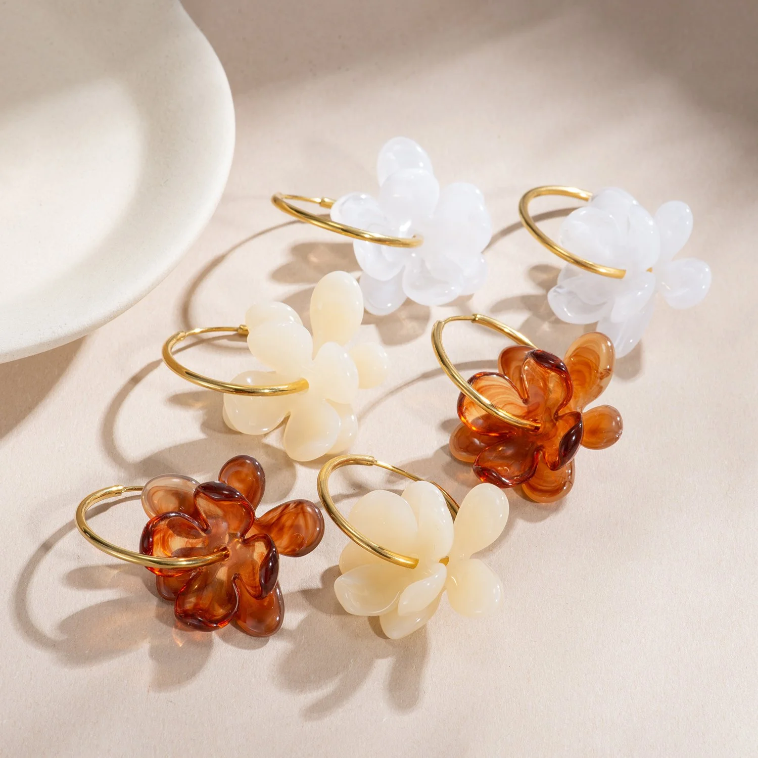 Gold-Tone Resin Flower Drop Earrings – 1.18 Inch Statement Design