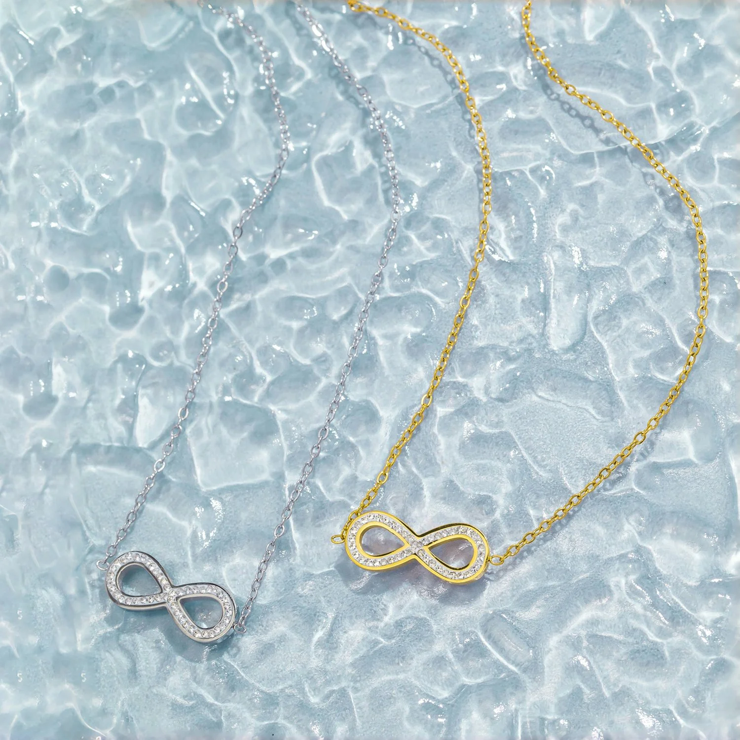 Elegant Gold-Plated Moebius Strip Zircon Pendant Necklace for Women