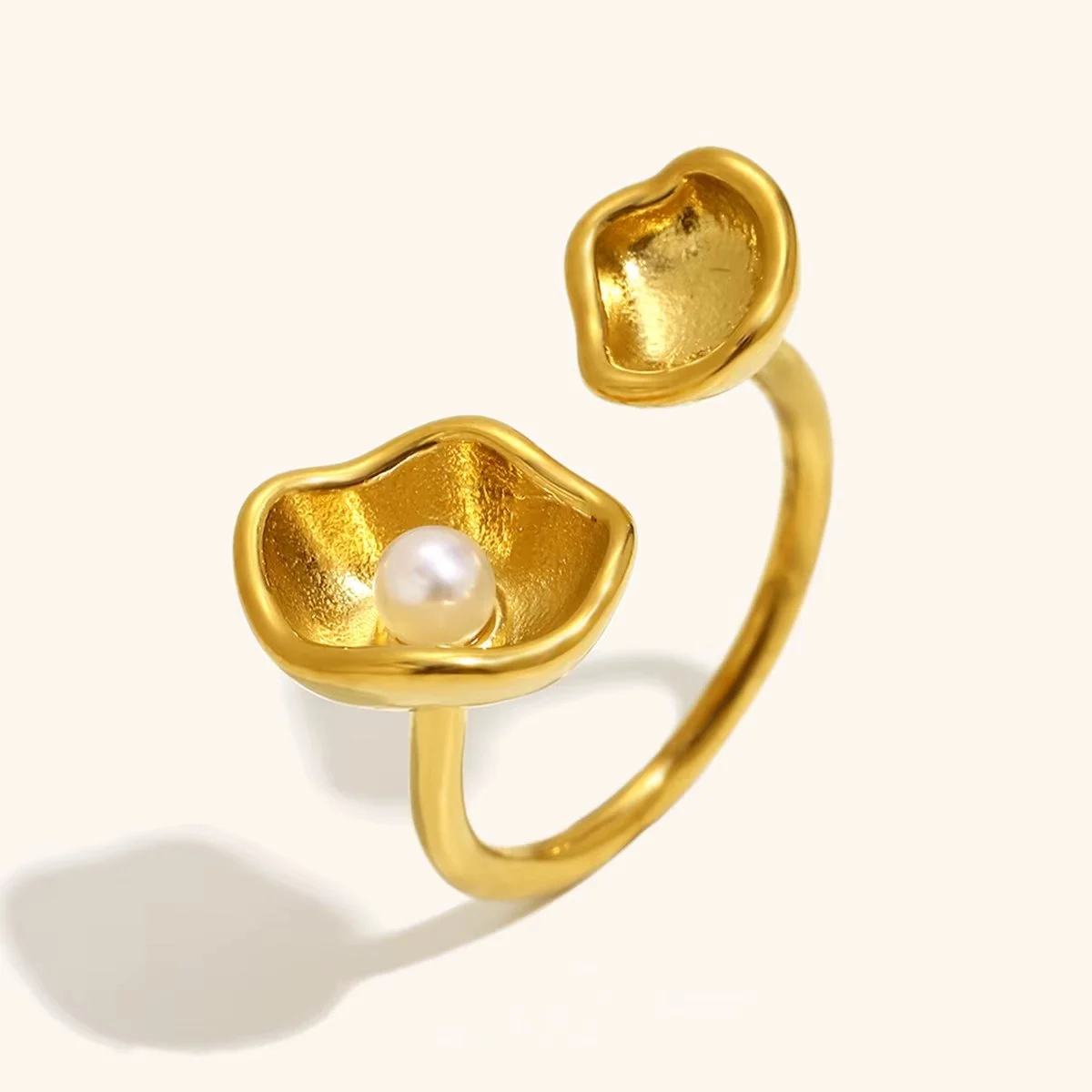 Clam Shell Pearl Open Ring in 18K Gold Plated Stainless Steel