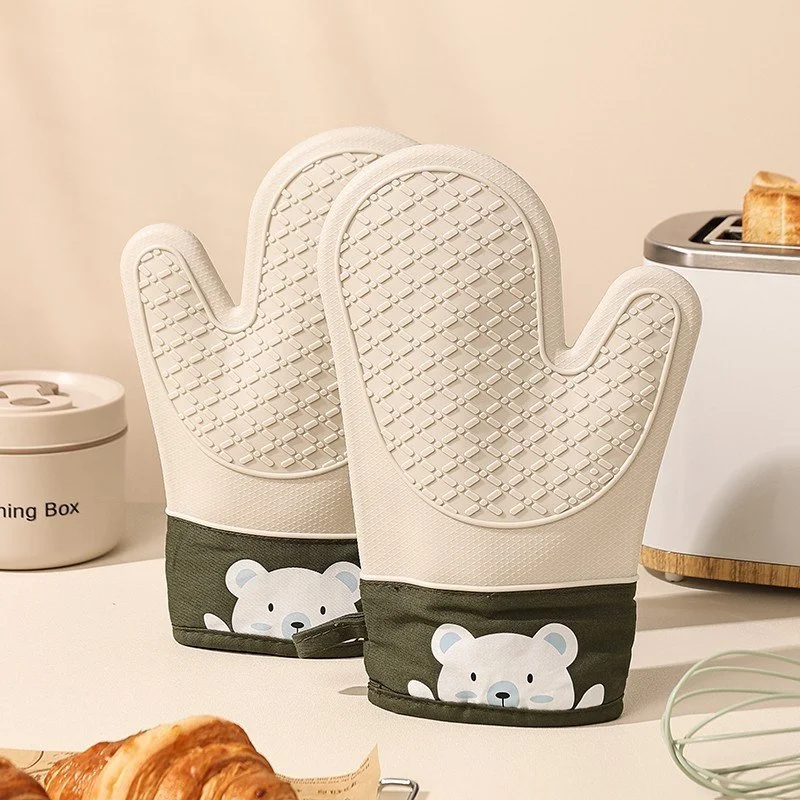 Silicone Heat Resistant Oven Mitts – Thick Insulated Bear Pattern Gloves