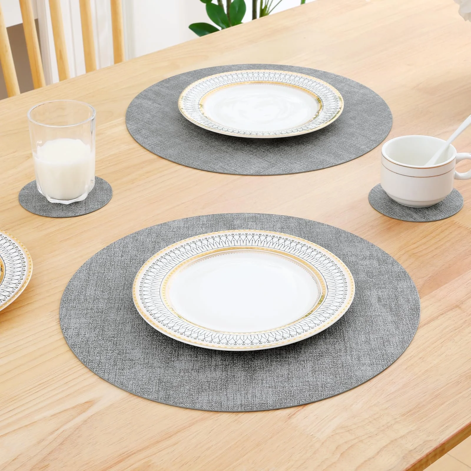 Faux Leather Round Placemats Set with Coasters – Heat-Resistant, Waterproof & Non-Slip