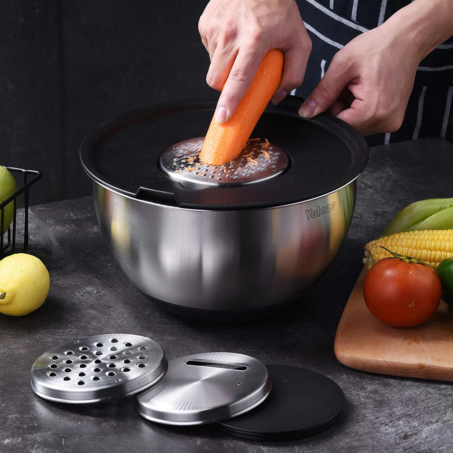 Set of 5 Stainless Steel Non-Slip Mixing Bowls with Graters & Lids – Multi-Size Nesting Set