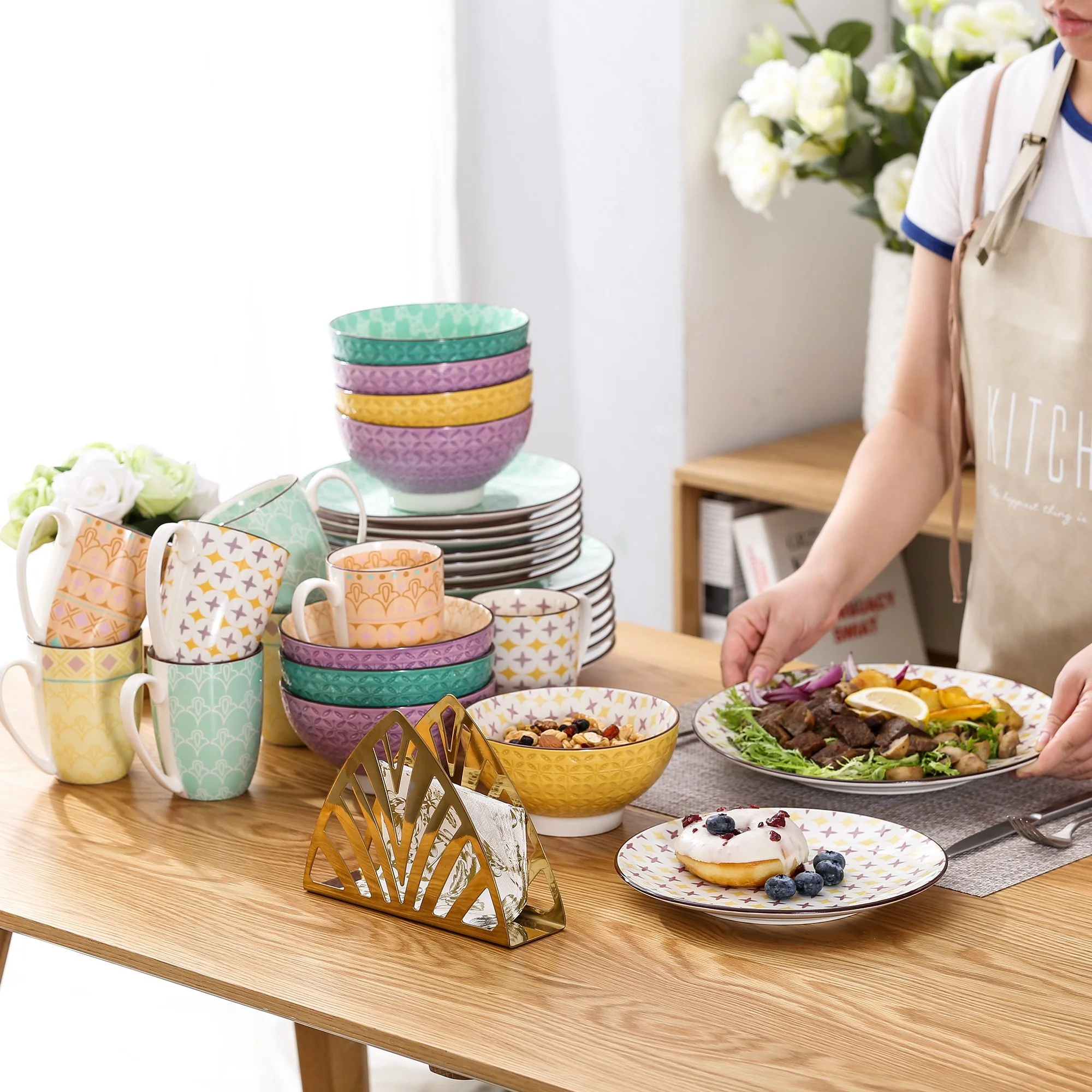 16-Piece Colorful Porcelain Dinnerware Set with Plates, Bowls & Mugs