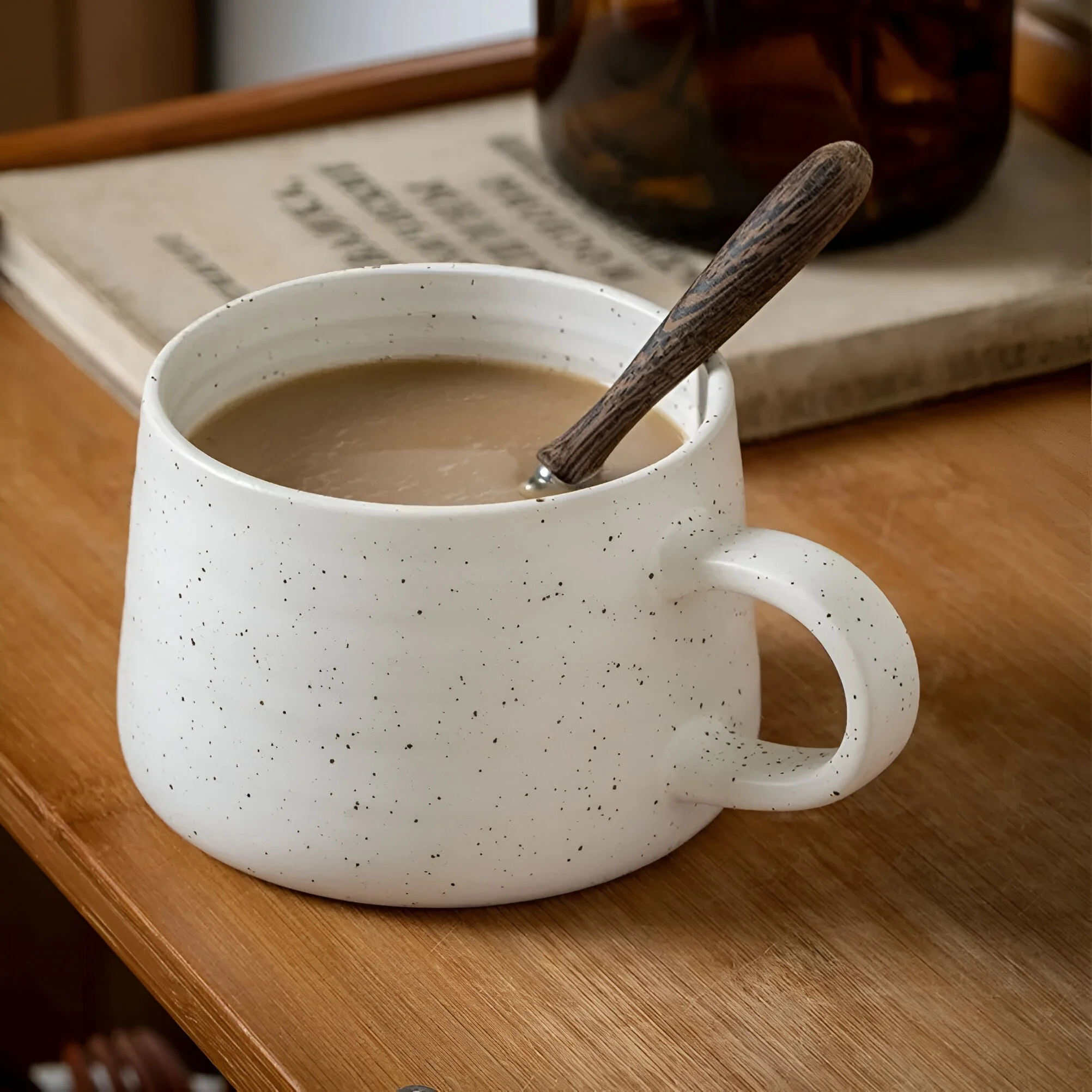 Nordic Sesame Glazed Ceramic Mug with Lid and Spoon – Large Retro Coffee Cup