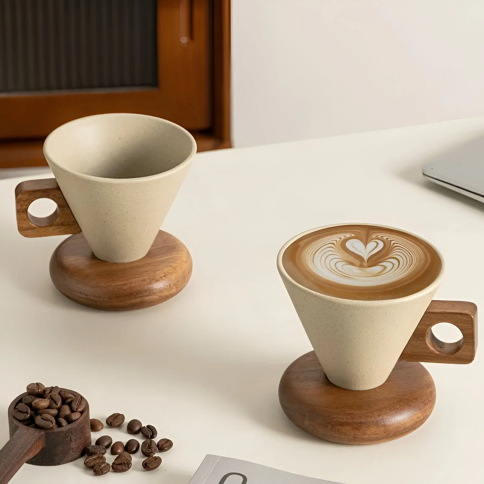 Retro Ceramic Coffee Cup & Solid Wood Saucer Set with Wooden Handle – 250ml