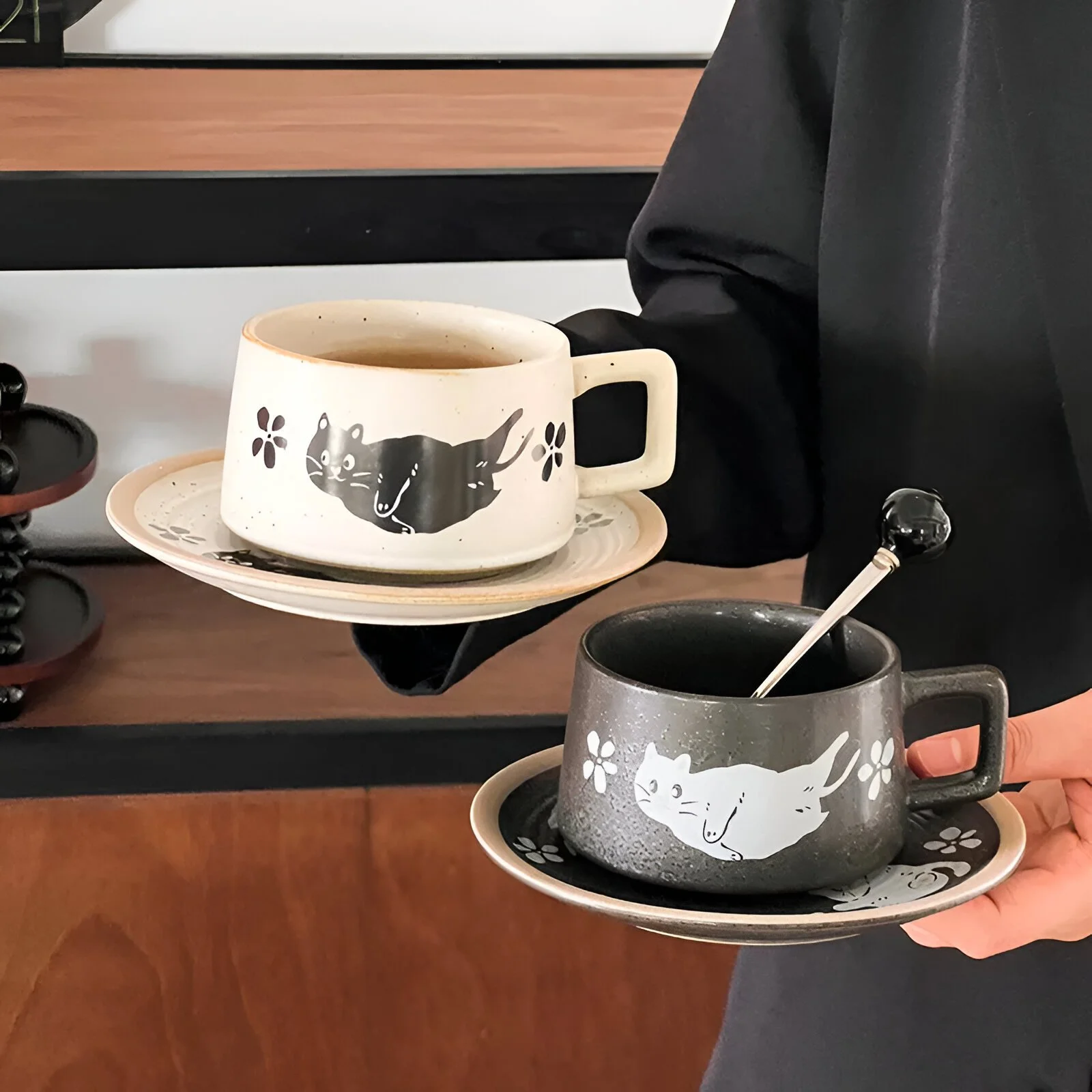 Retro Cute Cat Ceramic Mug & Saucer Set – Japanese Style Coffee Cup