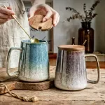 Large Retro Ceramic Mug with Lid & Spoon – 26 oz Tea & Coffee Cup