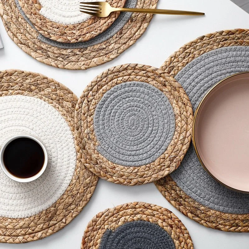Handwoven Japanese Straw Heat-Resistant Round Table Mat