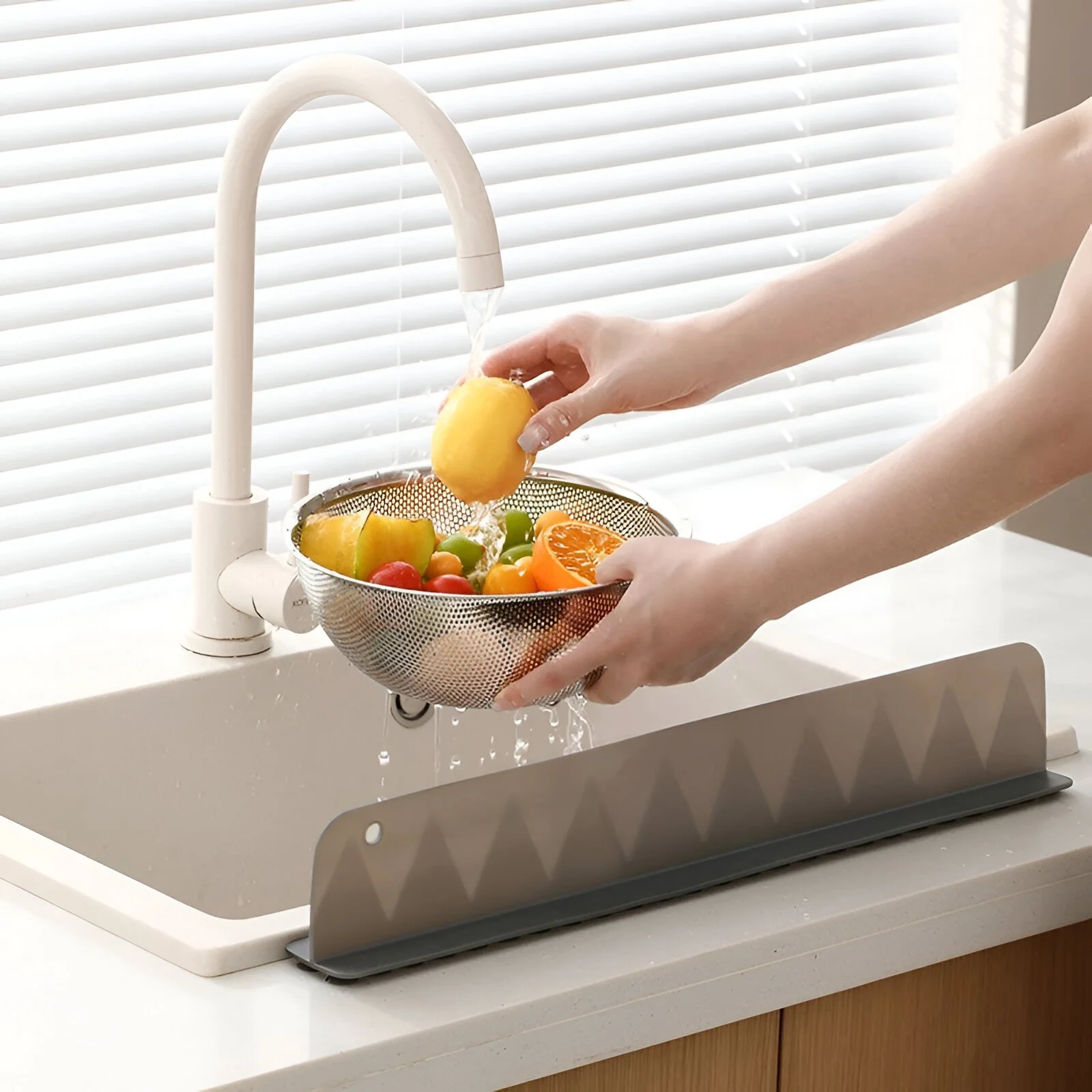 Adjustable Kitchen Sink Splash Guard with Expandable Storage Shelf