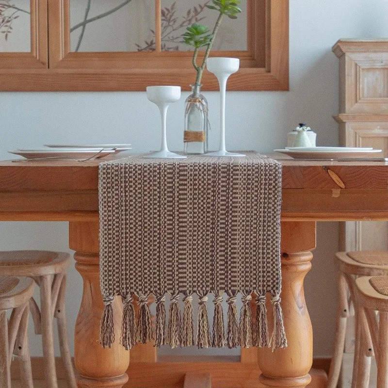 Elegant Plaid Jacquard Table Runner with Tassel - Long Dustproof Cover