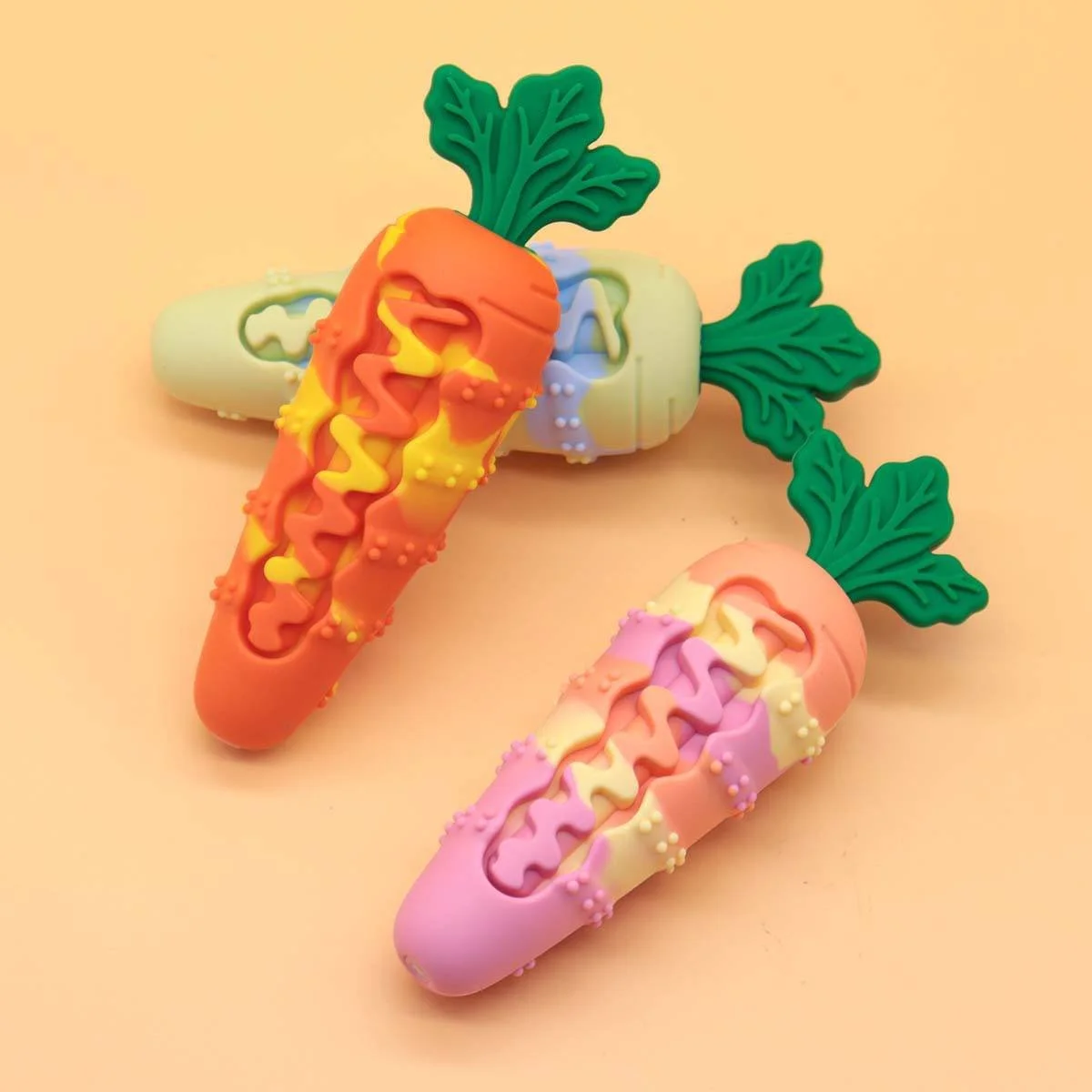 Durable Squeaky Carrot Plush Dog Chew Toy – Teething Relief for Puppies & Adults